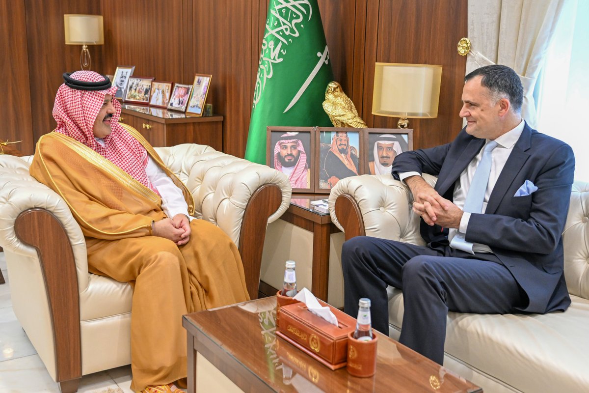 Christophe FARNAUD (@euambgcc) on Twitter photo اليوم كان لي الشرف بلقاء صاحب السمو الملكي الأمير عبدالعزيز بن سعد بن عبدالعزيز آل سعود، أمير منطقة حائل.
ناقشنا رؤية سموه للمشاريع والمبادرات المستقبلية في المنطقة، واستعرضنا فرص التعاون المحتمل مع الاتحاد الأوروبي.
شكرًا لـ <a href="/emara_hail/">إمارة منطقة حائل</a> على حفاوة الاستقبال والترحيب! 🇸🇦🇪🇺 اليوم كان لي الشرف بلقاء صاحب السمو الملكي الأمير عبدالعزيز بن سعد بن عبدالعزيز آل سعود، أمير منطقة حائل.
ناقشنا رؤية سموه للمشاريع والمبادرات المستقبلية في المنطقة، واستعرضنا فرص التعاون المحتمل مع الاتحاد الأوروبي.
شكرًا لـ <a href="/emara_hail/">إمارة منطقة حائل</a> على حفاوة الاستقبال والترحيب! 🇸🇦🇪🇺