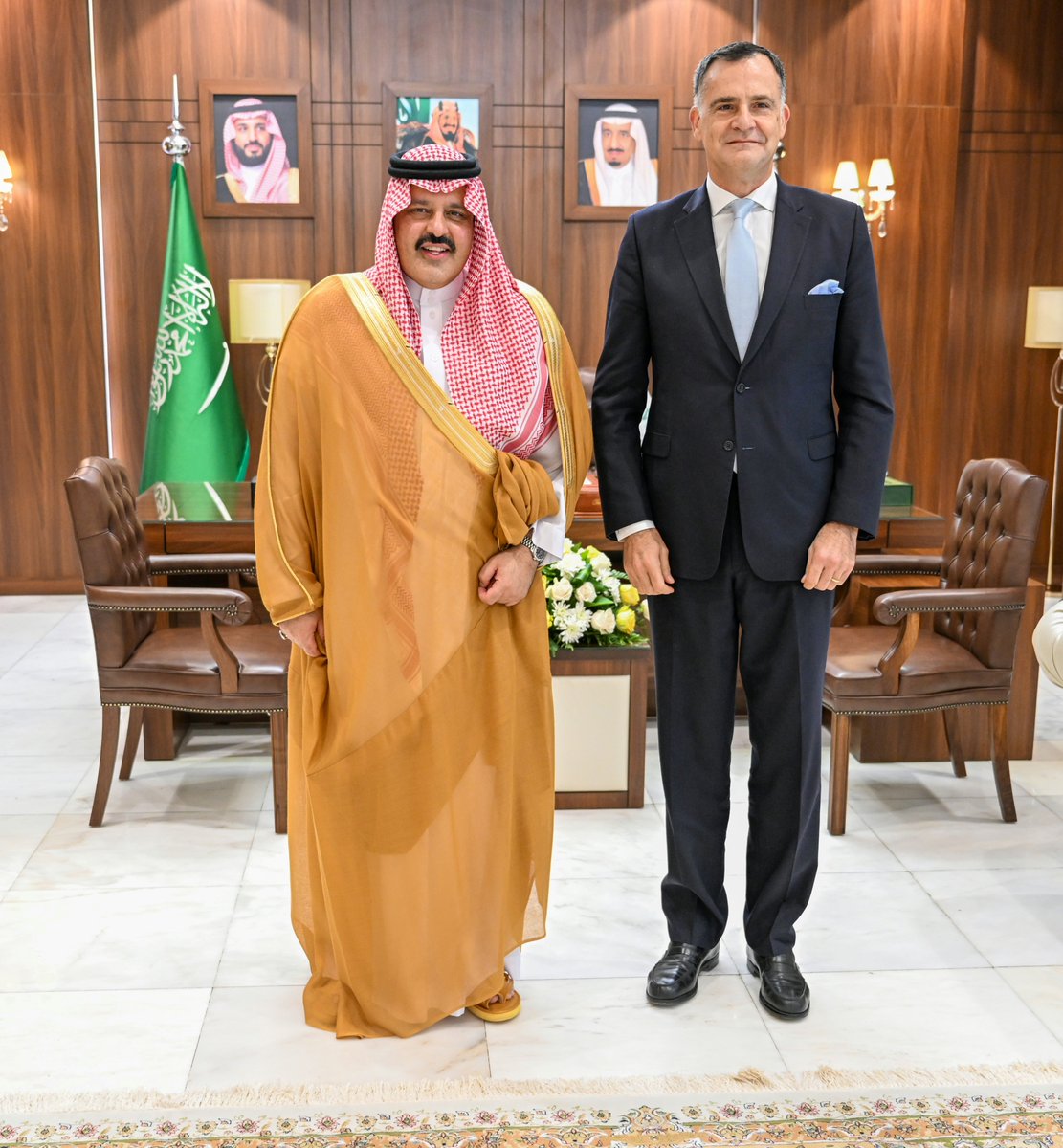 Christophe FARNAUD (@euambgcc) on Twitter photo Today, I had the honor of meeting with HRH Prince Abdulaziz bin Saad Al Saud, Governor of Hail. We discussed his vision for new projects and initiatives for the region as well as explored potential collaboration with the EU. Thank you <a href="/emara_hail/">إمارة منطقة حائل</a> for the warm welcome!🇪🇺🇸🇦 Today, I had the honor of meeting with HRH Prince Abdulaziz bin Saad Al Saud, Governor of Hail. We discussed his vision for new projects and initiatives for the region as well as explored potential collaboration with the EU. Thank you <a href="/emara_hail/">إمارة منطقة حائل</a> for the warm welcome!🇪🇺🇸🇦