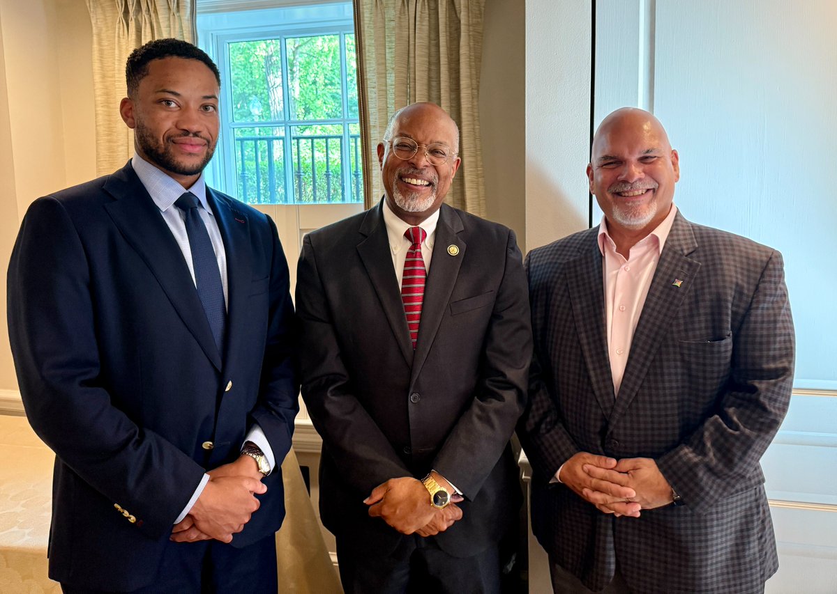 MDDCCUA's tweet image. Great discussion with @RepGlennIvey  last night. Joined by Clement Abonyi Jr. from @AmericasCUs we talked about a range of issues, including how #creditunions are supporting Marylanders impacted by federal government downsizing - putting people and communities first.
