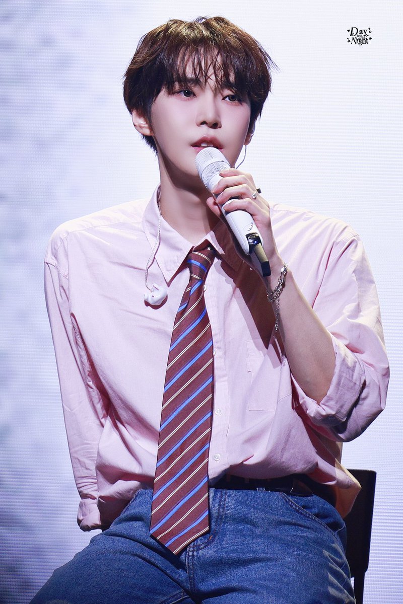 250716

#도영
#DOYOUNG