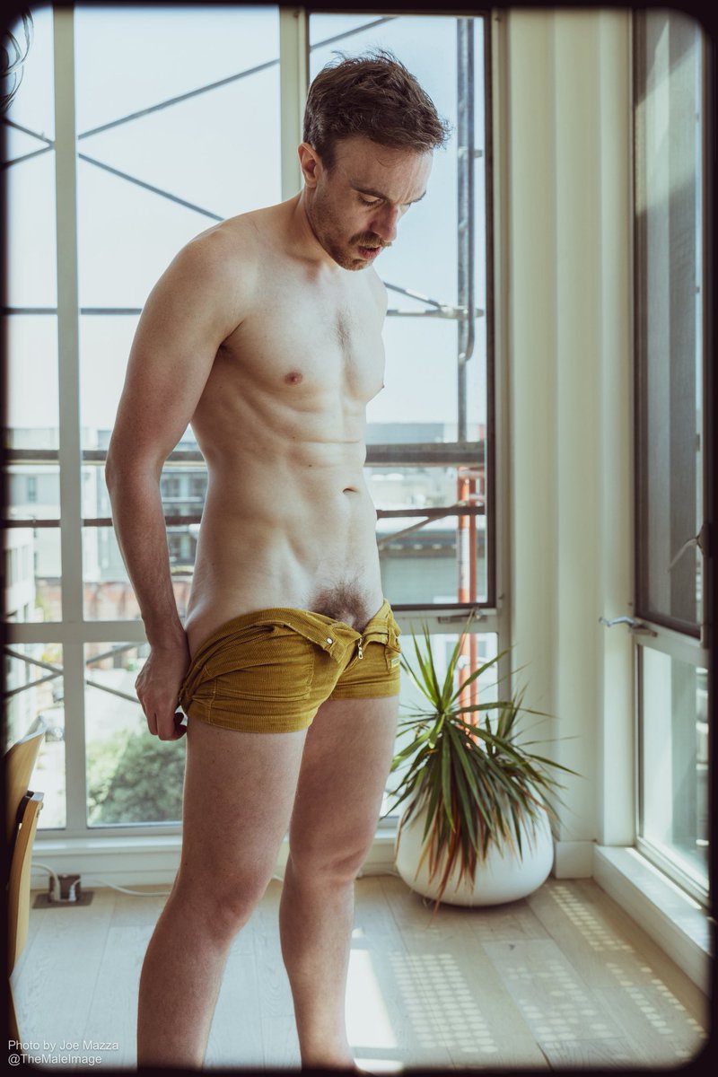 themaleimage tweet media