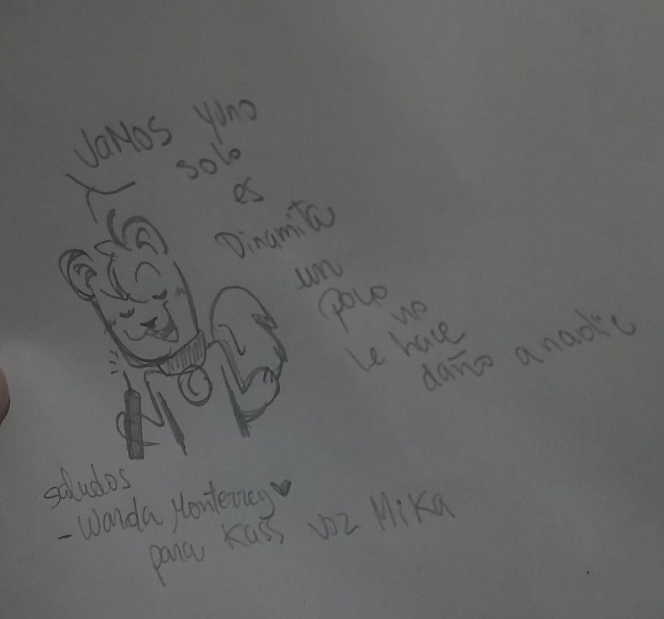 Saludos para la gente de Ecuador, quienes el dia de ayer en una pequelña conve de proyectos indi nos recibieron con buenas vibras y mucho amor🧡
Se les quiere mucho, gracias por los dibujos💖