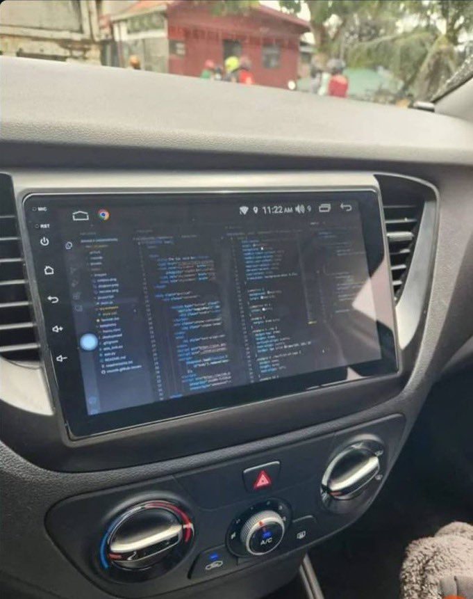 kanavtwt's tweet image. What’s stopping you from coding like this???