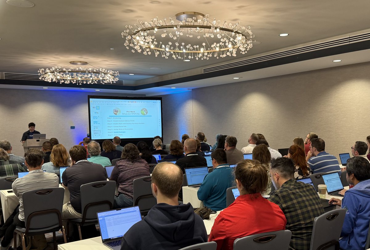 MidWest_Dreamin's tweet image. Sessions are LIVE, swag is flowing, and learning is booming! What are YOU most excited about today at Midwest Dreamin&apos;?

#MWD25 #MidwestDreamin #SalesforceEvents #MidwestDreamin