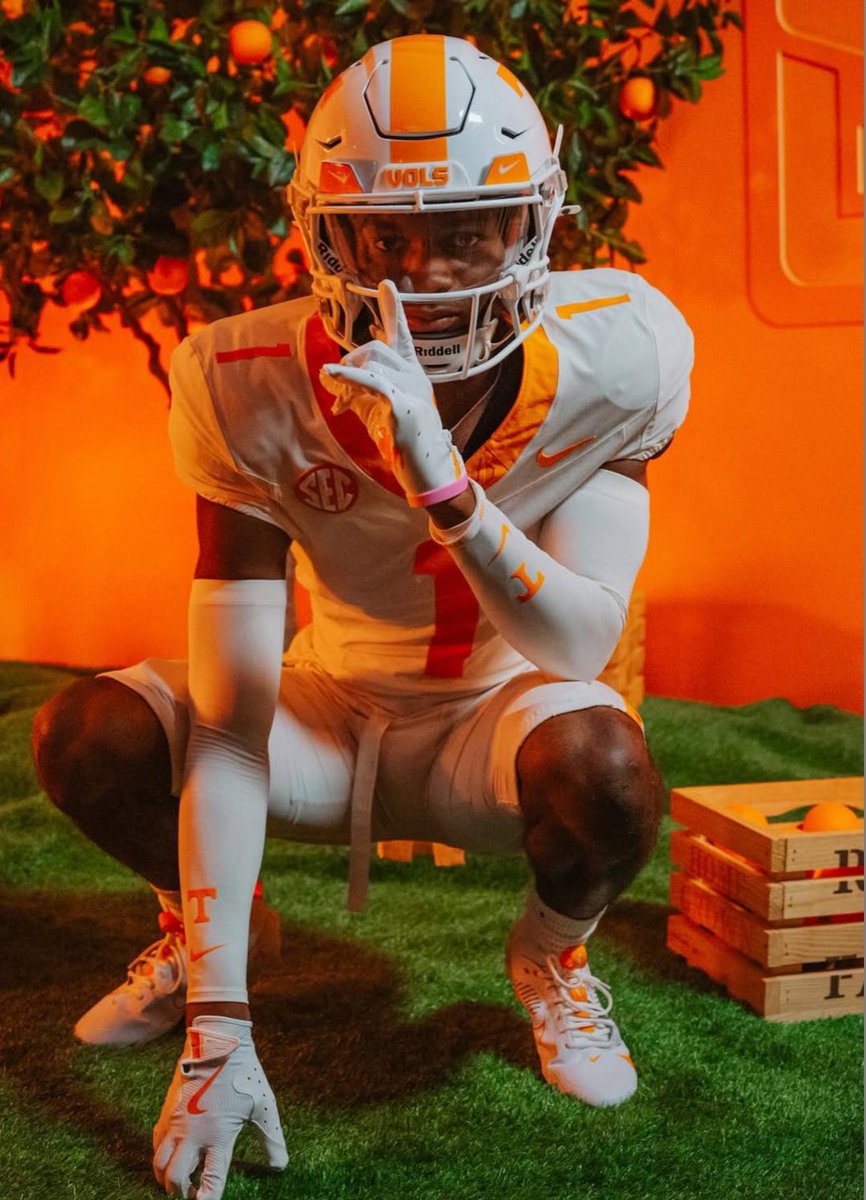 rockytopnow's tweet image. Tennessee DB commit Zaydyn Anderson is now a 4-star in the class.