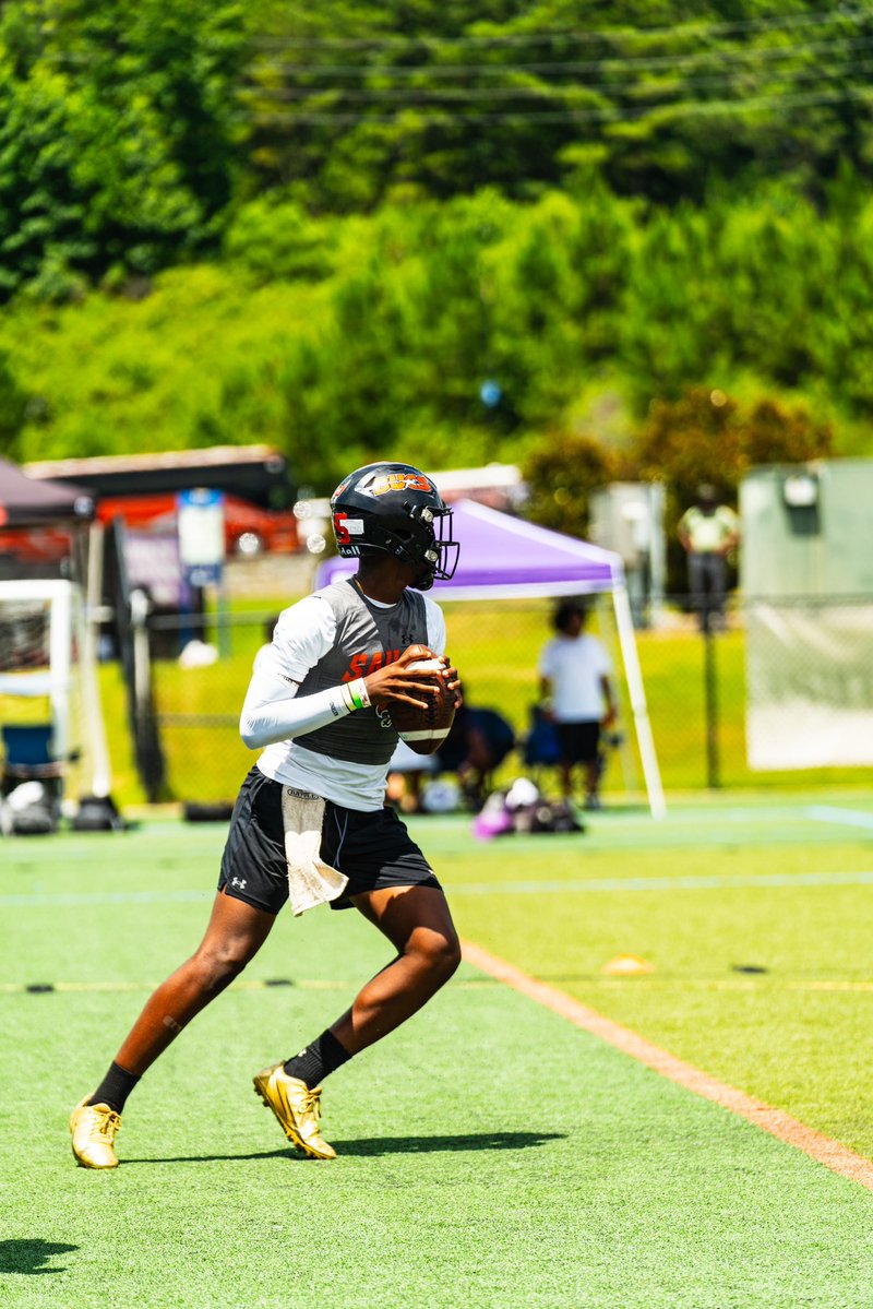 _biGold's tweet image. Junk was lit @gohustleup last week. I mess wit it
Back2Back 🏆 🖤🧡🏴☠️
#bigCHAMPS TYPE…
back 2 work my guys‼️
@coachCEnglish @GeauxBeaux8
@RecruitHoover
@HallTechSports1
@DexPreps
@ScoutFball
@AL7AFootball
