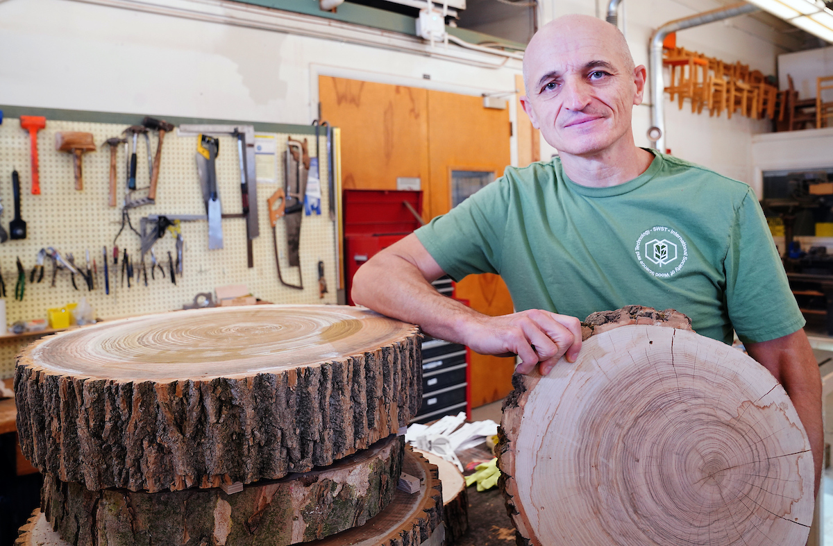 PurdueAg's tweet image. Rado Gazo, professor of @PurdueFNR, has been named the winner of the Forest Products Society's Wood Engineering Achievement Award – Lifetime Achievement, recognizing his long-standing contributions to wood engineering. mailchi.mp/3bba45e830b4/2…