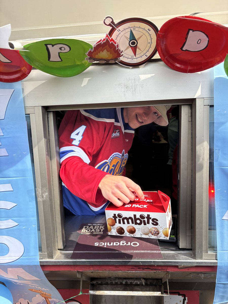 EdmOilKings's tweet image. ORDER UP! ☕️
Make sure you stop by your local @TimHortons today and grab a hot or iced coffee in support of Camp Day! 🏕️