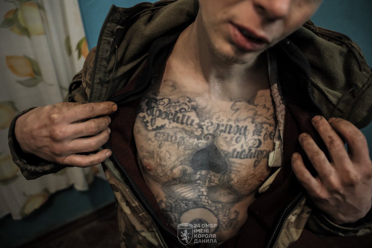 24th_brigade's tweet image. In Chasiv Yar, Ukraine’s 24th Brigade captured paratroopers from Russia’s 98th Division — once considered elite, with combat history in Ichkeria, Georgia, Syria.
Now it’s prison convicts with no training, thrown into assaults. The myth of the “elite” is gone.