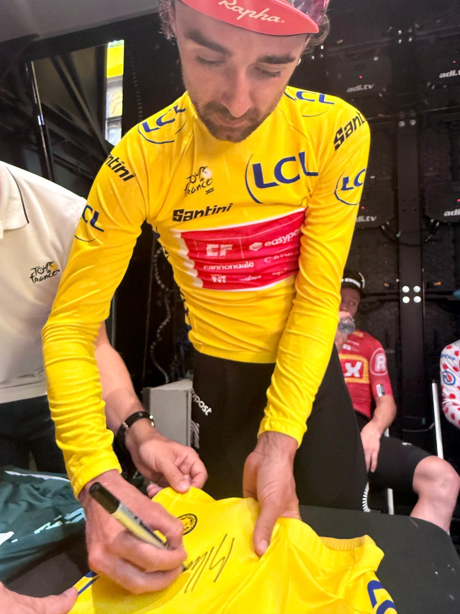 Tour de France™ (@letour) on Twitter photo 💛 RT & follow for the chance to win a 🇮🇪Ben Healy signed Yellow Jersey with <a href="/SANTINI_SMS/">Santini Cycling</a>
💛 RT & follow pour tenter de gagner un Maillot Jaune dédicacé par 🇮🇪Ben Healy avec <a href="/SANTINI_SMS/">Santini Cycling</a>
#TDF2025 | <a href="/MaillotjauneLCL/">Maillot Jaune LCL</a> 💛 RT & follow for the chance to win a 🇮🇪Ben Healy signed Yellow Jersey with <a href="/SANTINI_SMS/">Santini Cycling</a>
💛 RT & follow pour tenter de gagner un Maillot Jaune dédicacé par 🇮🇪Ben Healy avec <a href="/SANTINI_SMS/">Santini Cycling</a>
#TDF2025 | <a href="/MaillotjauneLCL/">Maillot Jaune LCL</a>
