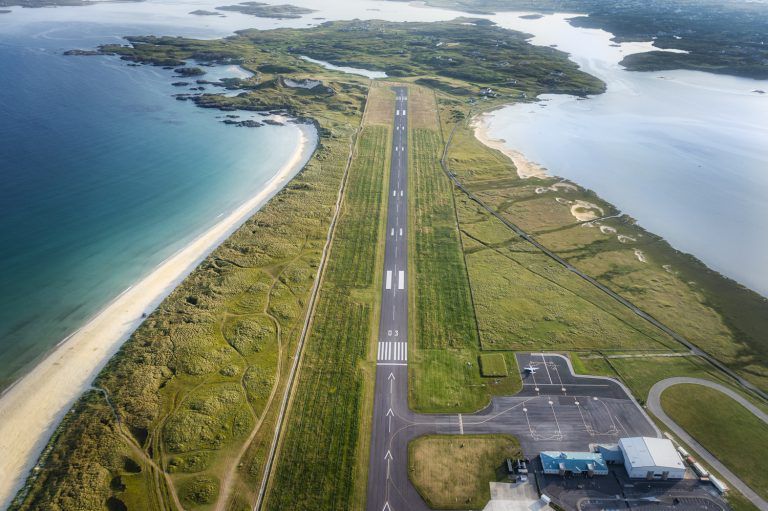 DonnachaDCU's tweet image. The view arriving in stunning Donegal where land and sea converge. Off to the @MacGillSchool for timely conversations on our unsettled world.