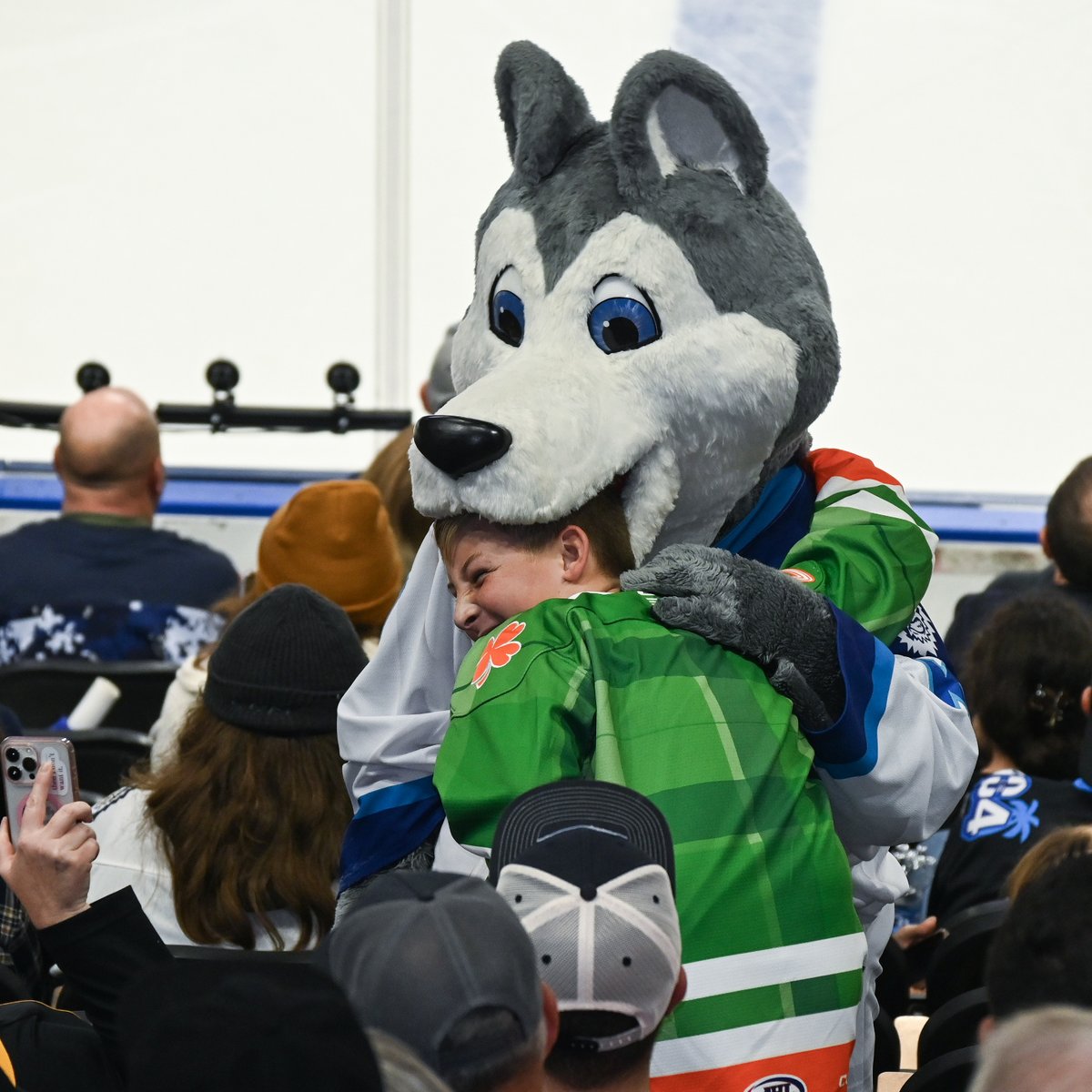JaxIcemen's tweet image. Who’s the top dog? Fang is with your help! 🐾💙 Let’s lock in ECHL Mascot of the Year!
-
Voting ends this Thursday at 11:59pm | bit.ly/4eL3CRn