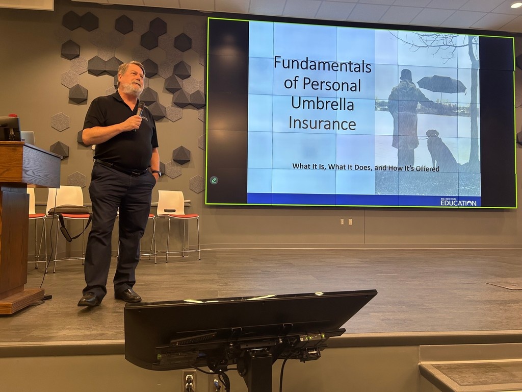 Behind-the-scenes at our recent in-house CE class at NYCM

Tim Dodge and Sue Keegan recently delivered in-person CE for the entire NYCM team.

You supply the agents, and we'll bring the classroom. 

Contact us today to book customized classes for the team: biginy.org/education/Page…