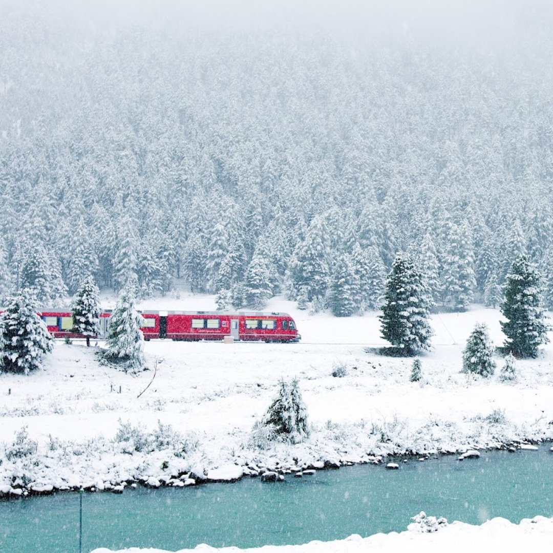 Travelling by train means the adventure starts before you even arrive🚞

We can plan ski train packages to some of the best resorts in France, including La Plagne, Les Arcs, Tignes and Val d’Isère⛷️

Find out more about our ski train packages👉ow.ly/oKBt50Wqp23
