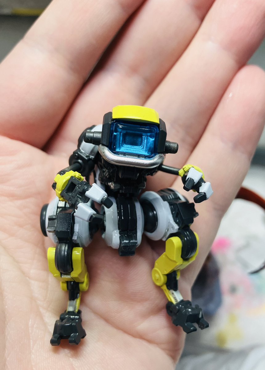 cr_plustic's tweet image. イエローのOPT-EEはこんな感じでフレームを特殊な塗装にしてる、アーマー付けたらもっと可愛くなる予定
#WF2025S
#OPTEE