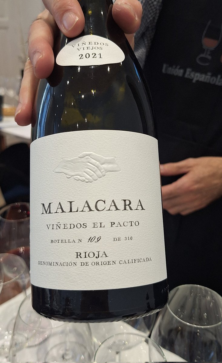 dmanso73's tweet photo. Serie limitada. A disfrutar y nada de malas caras 😀🍷
#vino #Rioja #topwine https://t.co/xQouQ3uvaa