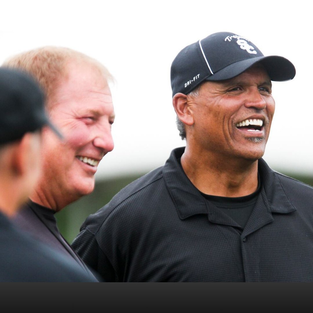 MunozFoundation's tweet image. WHO DEY! Congratulations to the 2025 Cincinnati @Bengals Ring of Honor inductees Lemar Parrish and our near and dear Friend of the Foundation, Dave Lapham. We look forward to joining our community in honoring and recognizing two Bengals legends on October 26th!