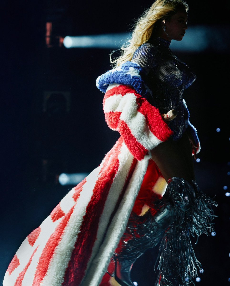 BeyPeru's tweet image. El 'COWBOY CARTER TOUR' es ahora la gira country con mayor recaudación de la historia.