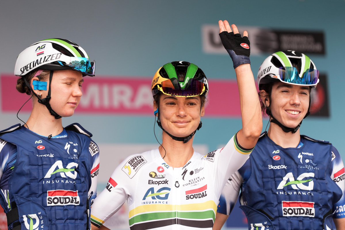 girowomen's tweet image. Who already misses the Corsa Rosa? ๐๐ปโโ๏ธ๐ฅฒ
#GirodItaliaWomen #WonderfulWomen #WOW