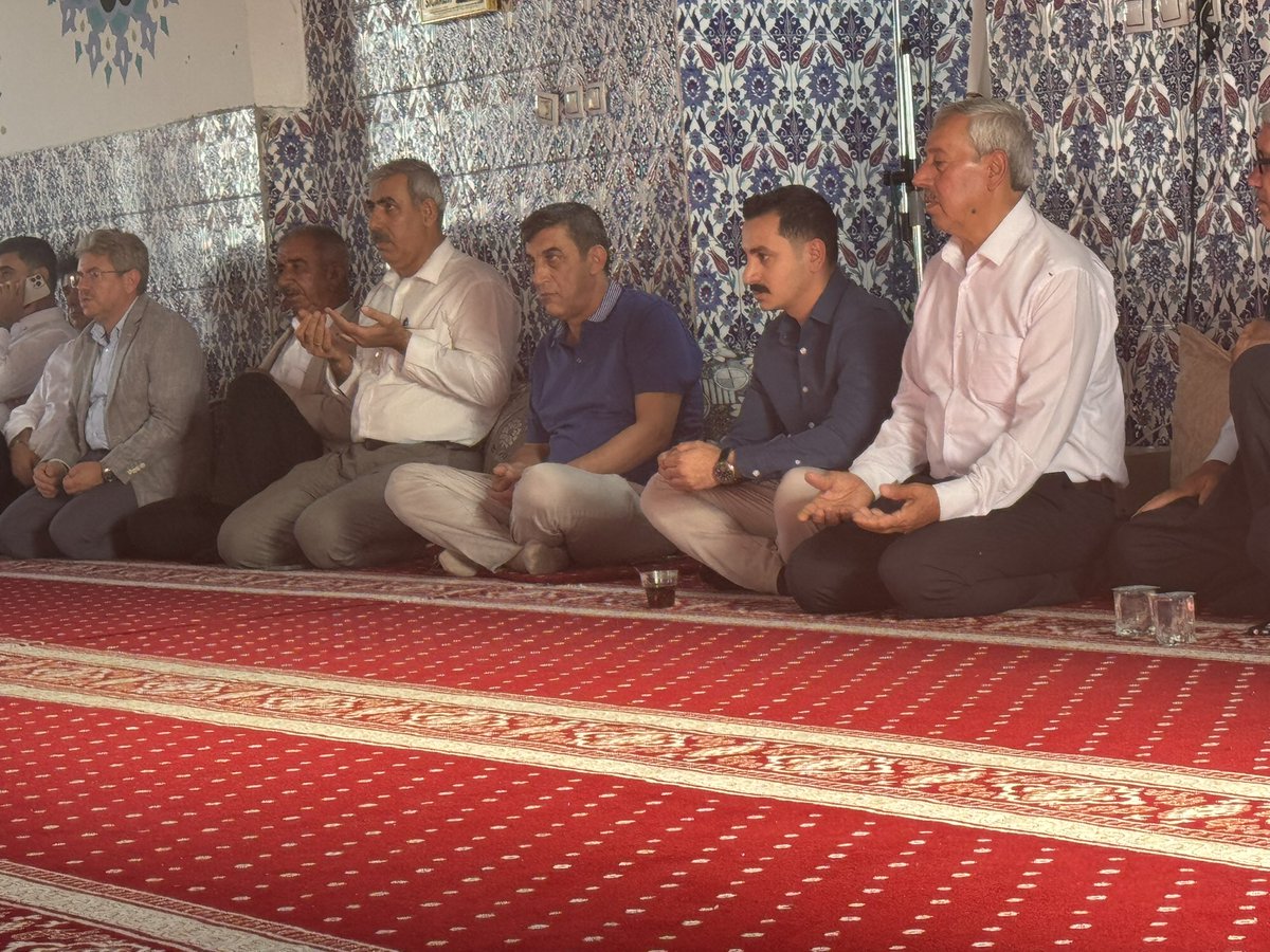 Tepe Önü Köyünde 
Yılmaz Ailesinden Vefat Eden
Seyyid Ramazan Yılmaz Taziyesine İştirak Ettik
Allahtan Rahmet Ailesine Başsağlığı Diliyoruz. 

<a href="/MHP_Bilgi/">MHP</a> 
<a href="/E_SemihYalcin/">E. Semih Yalçın</a>