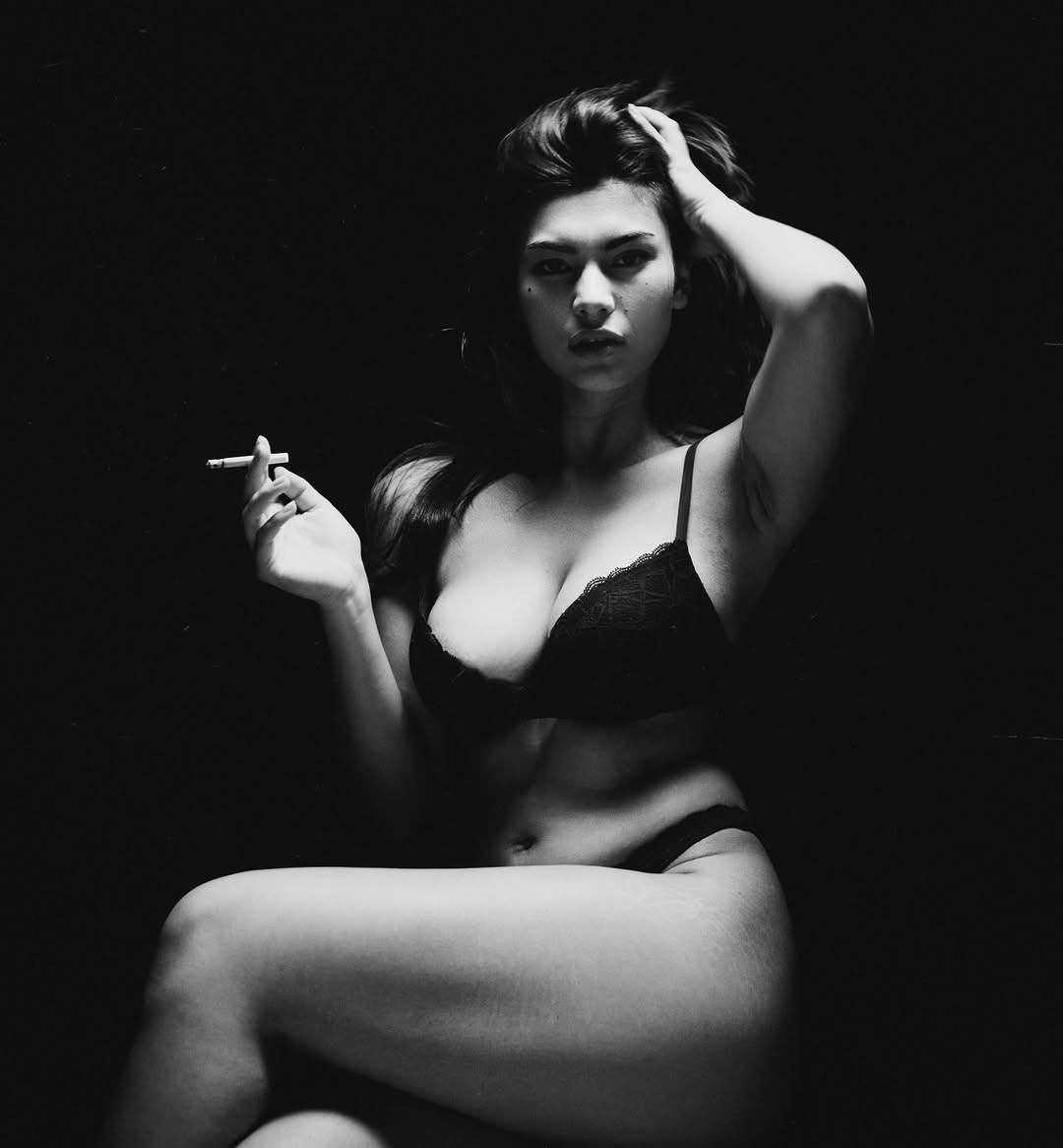 saraferrara19's tweet image. SUD*
coming soon on instagram.com/fashionportrai…
#Fashionista