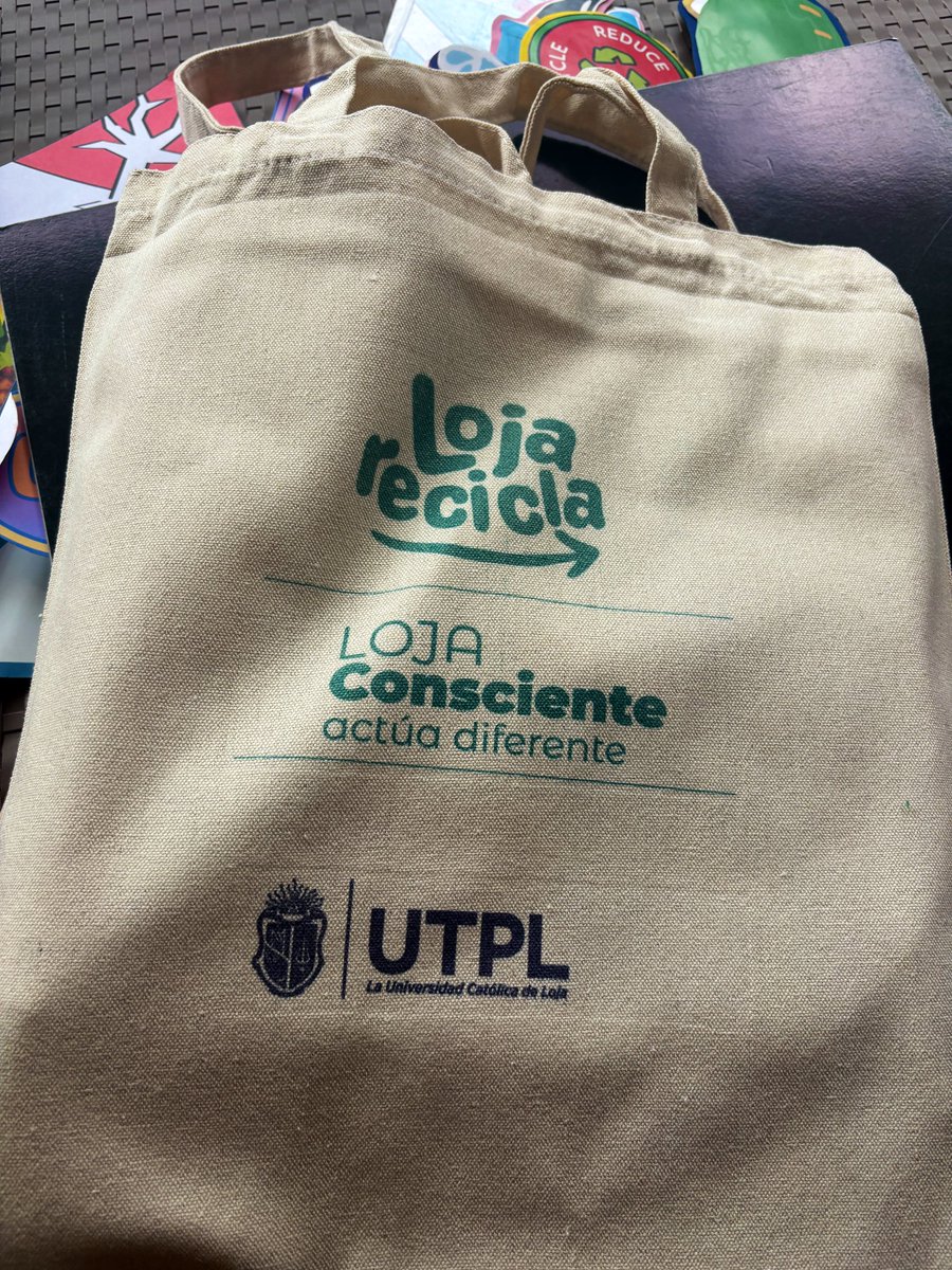 avvelasquez's tweet image. #RetoUTPL #LojaRecicla #LojaConsciente @ComUTPL @MediaLabUTPL @fypaladines @liid_utpl