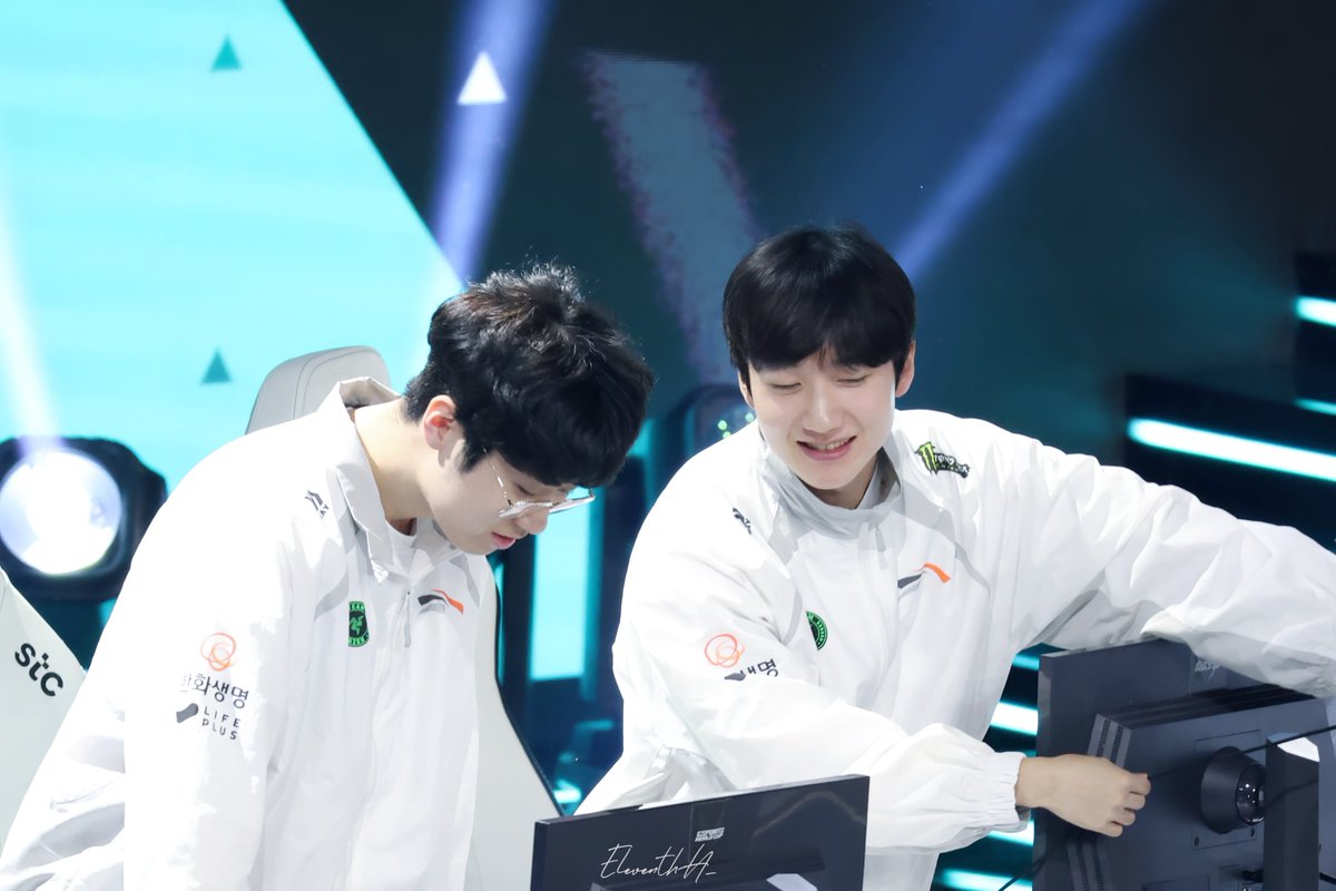 EleventhH__'s tweet photo. 250716 hle vs moki 

#Peanut #피넛 #한왕호
 #Zeus #제우스 #최우제 
#ewc https://t.co/Nx5pU45bnS