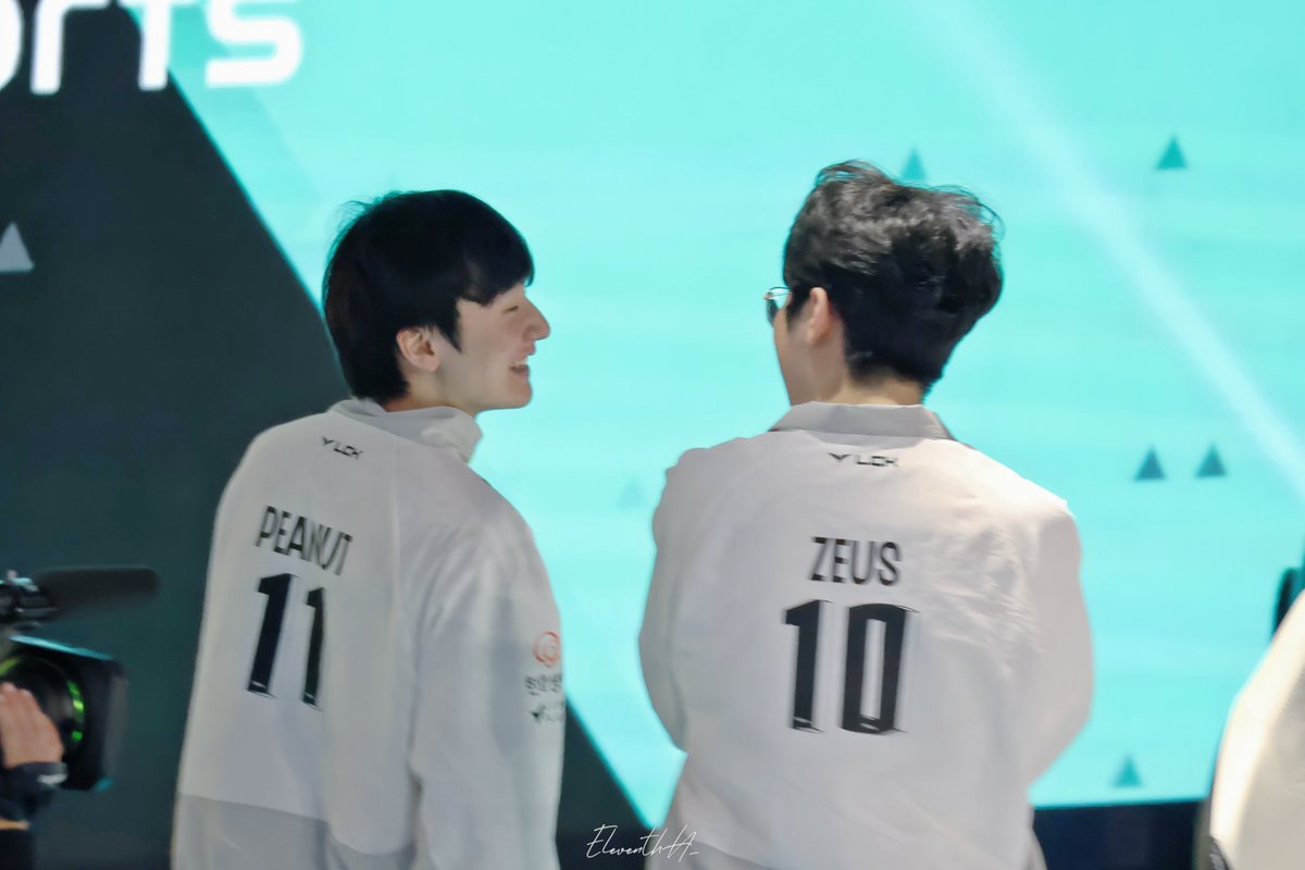 EleventhH__'s tweet photo. 250716 hle vs moki 

#Peanut #피넛 #한왕호
 #Zeus #제우스 #최우제 
#ewc https://t.co/Nx5pU45bnS