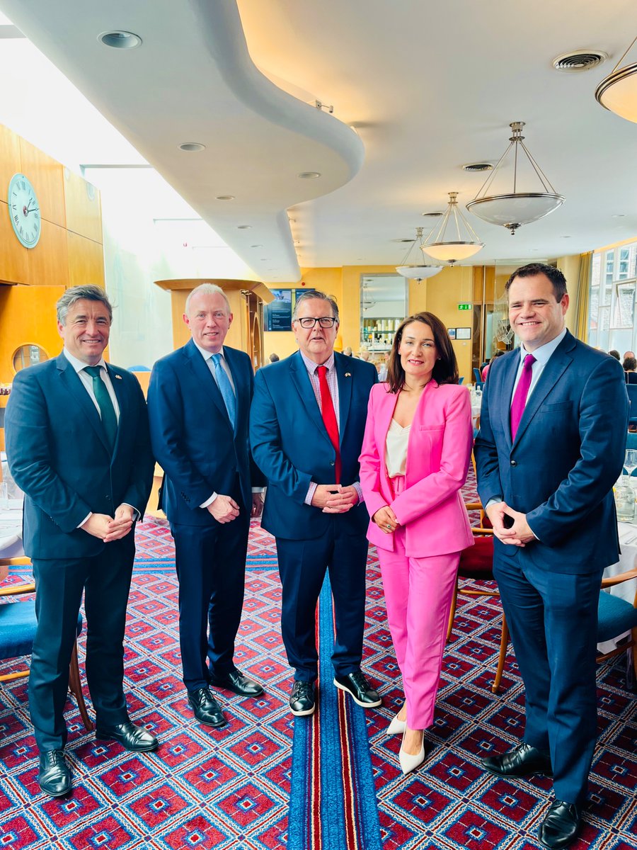 IrlEmbCanada's tweet image. Amb Concannon was honoured to accompany James Maloney MP Chairman of Irish Canadian inter-parliamentary group in meetings today incl with the Taoiseach & Irish Government Ministers responsible for Enterprise, Diaspora, Fisheries, & Chair of Ireland Canada parliamentary group🇮🇪🇨🇦