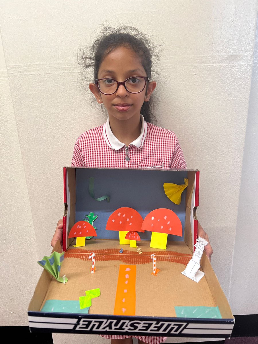 WjgsS's tweet image. Some of the completed Art in a Box by year 4, based on their class books this academic year. #AccessAllArts #SkyArts @WjgsS @Artsmarkaward