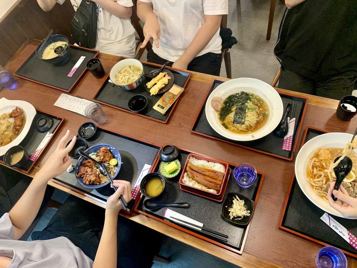 ricky20871829's tweet photo. 12/13/14 這三天去了台北找朋友玩
第一次吃鰻魚飯 吃煎餅果子
第一次網聚集合這麼多人
還用莫名其妙划算的價格住了飯店(感謝阿酋)
#氷之鳥居 #米疊甲巴霸 #檸吃什檬 #烟花蹦蹦蹦
#舞告鶴甲 #艾利斯 #猫夜凜 #橙米 #MioBarbatos #vpsb
❄️娛樂:#遨遊天空 ❄️唱歌:#放聲鵝歌 https://t.co/Y0qepO6ng2