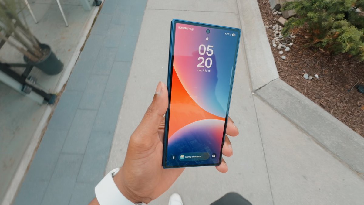 RjeyTech's tweet image. The fact that the Z Fold 7 doesn’t have an anti-reflective coating on the outer display is a big miss in my opinion.
especially on a $2000 phone. At this price, it really should’ve been included.
