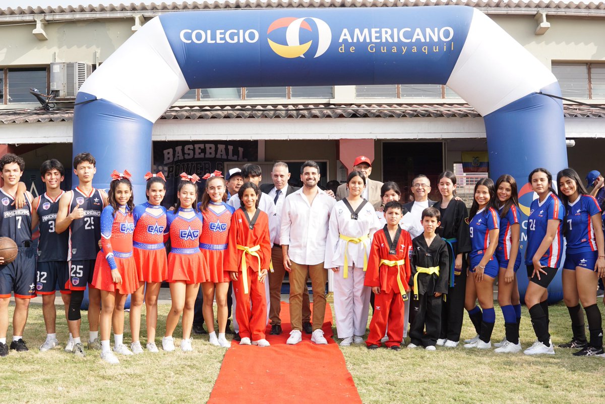 DeporteEc's tweet photo. 📍#Guayaquil | Participamos en la inauguración del #PowerGym, un espacio moderno y funcional que busca impulsar la actividad física en la comunidad educativa del Colegio Americano. Con estas iniciativas, se promueven estilos de vida saludables entre niños, niñas y adolescentes.🤩 https://t.co/OAtnPVmb1G