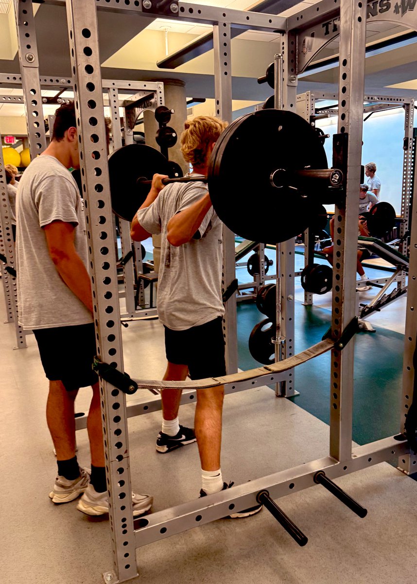 MinookaStrength's tweet image. 🏈Team Lift to Finish Off IWU Camp🏈
🧠Signal 6
➡️Squat 3x3
➡️Chin Ups 3x5
➡️@WGF1 Bench Press Protocol
➡️Rows
💪🏼Arm Farm: Triceps/Biceps Superset
✅Simple.
❌Easy.
✅The kids left the weight room feeling good!
@Minooka_Indians @MCHS_AO @TFConsortium @coachbdixon