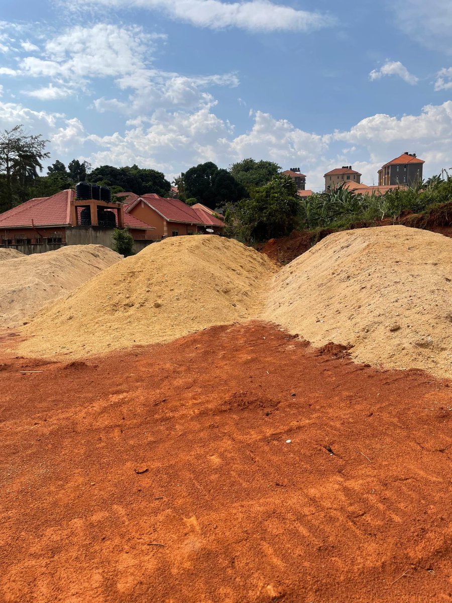 DenisDukeUG's tweet image. If you are starting some construction works soon, I highly recommend you use Vriam construction company for all your materials. They have great quality materials and are trustworthy. From sand, to bricks, to aggregates to everything construction, they got it all and they deliver…