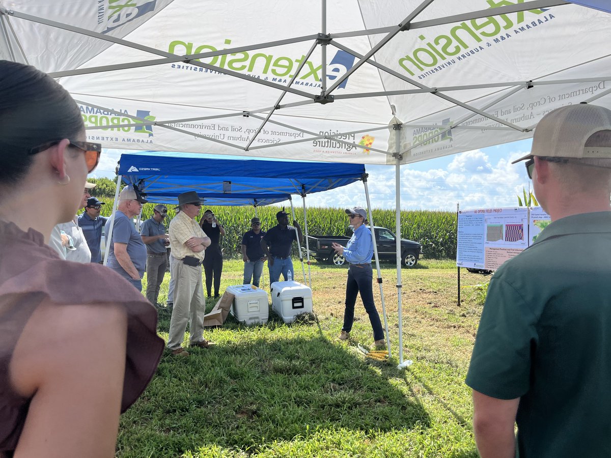 Eabfranc's tweet image. Another great meeting with farmers to promote our new project funded by NRCS. The Optima Fields will research and deliver hands on information to growers in AL and help them to maximize their efficiency with profitability. @ACESedu @AuburnAg @BrendaOrtiz_PA
