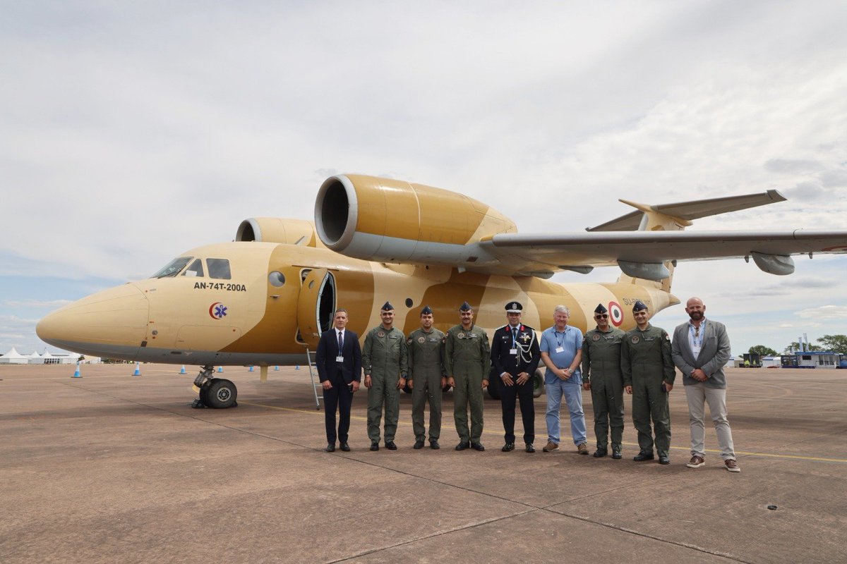 Defense_Talks's tweet photo. 🇪🇬 The Egyptian Air Force has touched down at RAF Fairford for #RIAT2025, bringing along their Antonov An-74T "Coaler"! A rare and exciting appearance from North Africa at the world's biggest military airshow. #EgyptAirForce #An74 #RIAT #AviationNews ✈️ https://t.co/IrQvjjrIqY