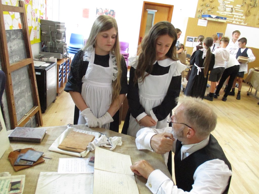 Ash Class had a wonderful Victorian Day with <a href="/HistOffThePage/">HistoryOffThePage</a> this week!