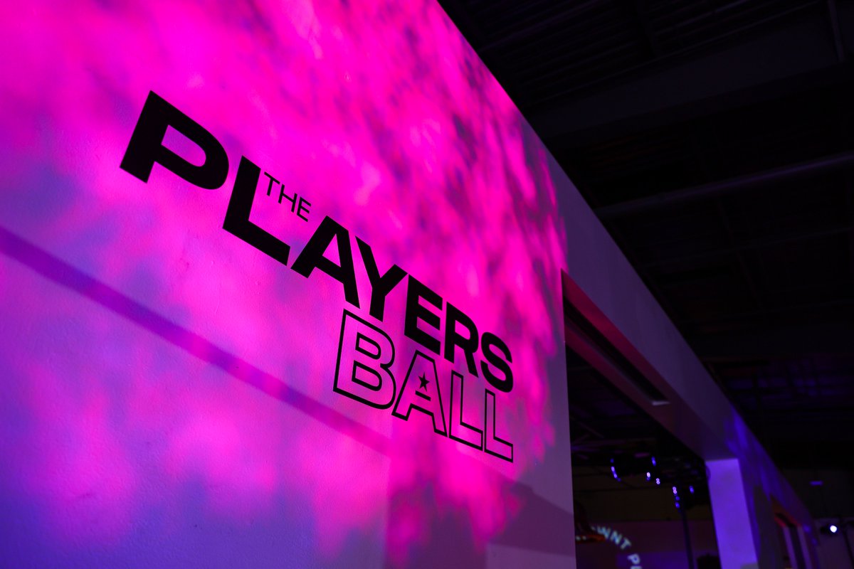 USWNT's tweet image. What a time at the @USWNTPlayers Players Ball ✨