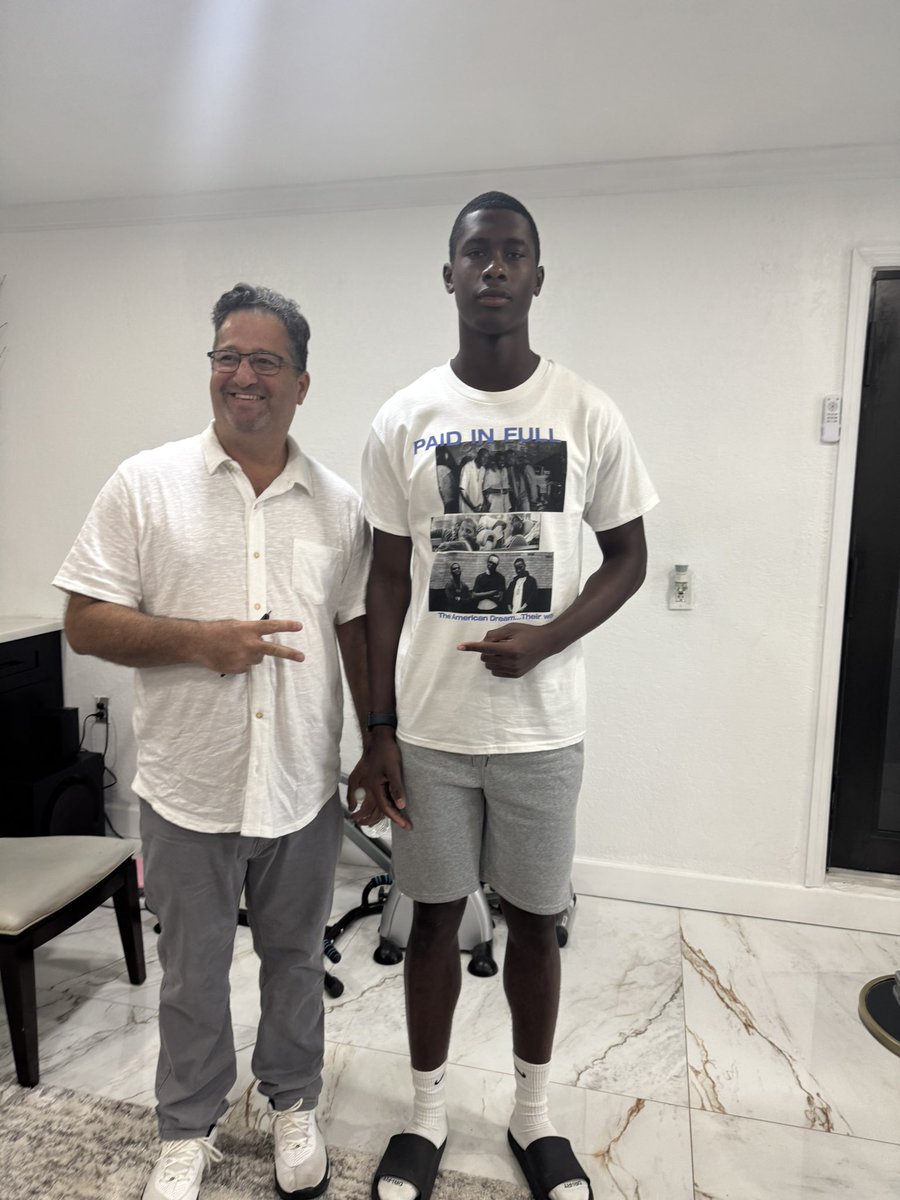MHarris_0's tweet image. Great talk with my guy Charles Fishbein💪🏾💪🏾
@EliteScoutingFL