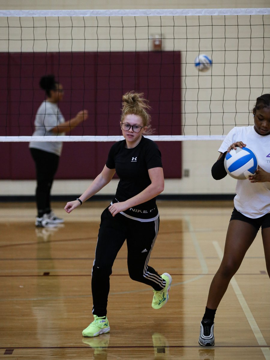 Our High School and Junior High volleyball players continue to put in the work as they build towards the start of the upcoming season. #hazelparkschools #GoVikings #GoPatriots