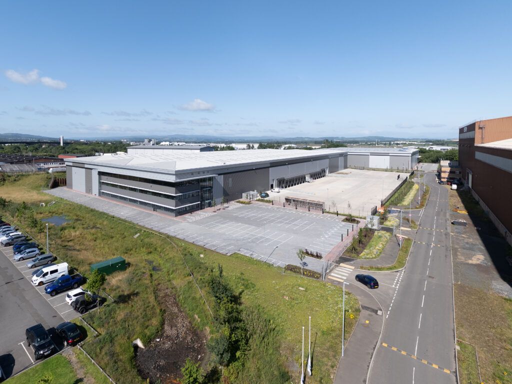 paisleyorguk's tweet image. Canmoor’s Westway Lands Major Double Deal on 300K of Speculatively Developed Space – Westway, Glasgow Airport, Scotland psly.scot/4eRrJhn