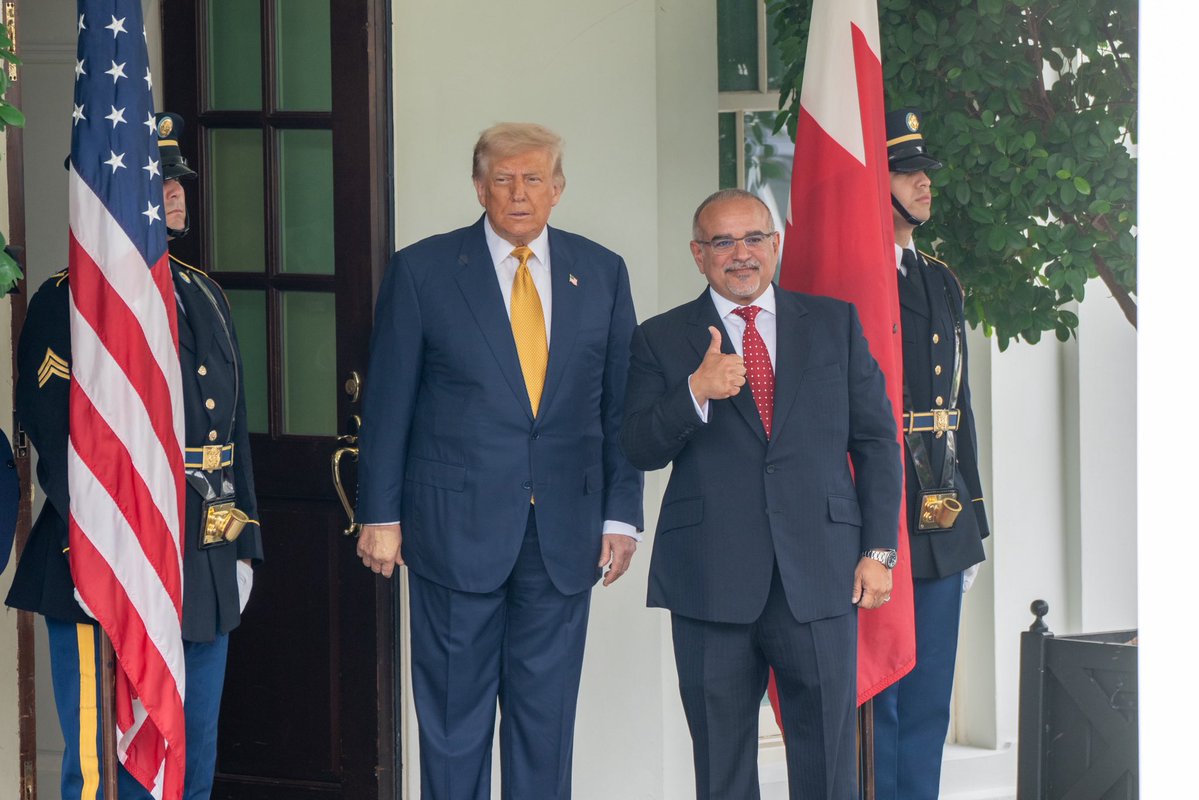 PenguinSix's tweet image. The @POTUS is hosting the Crown Prince of Bahrain today at the White House.