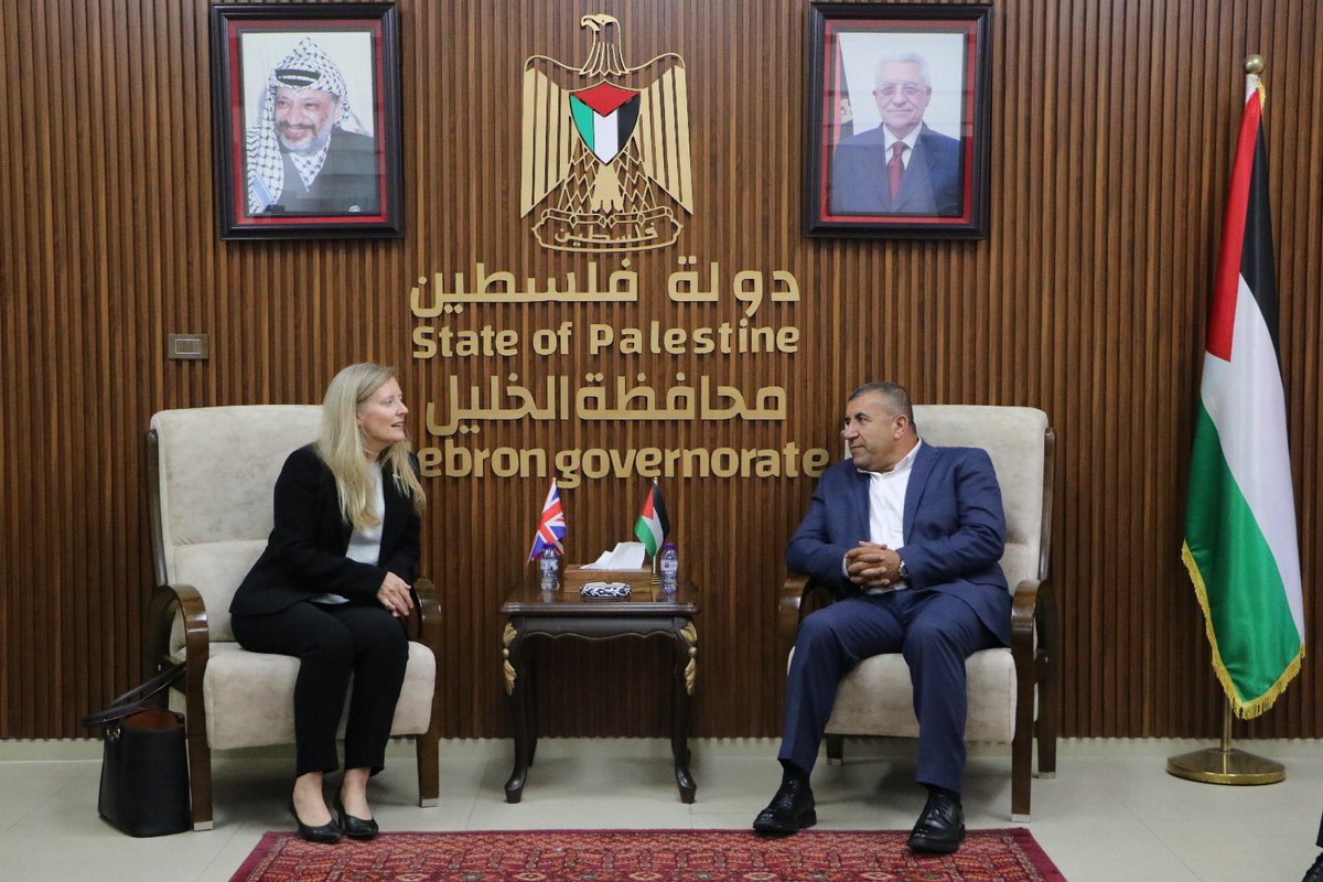 📍Visiting Hebron, 🇬🇧CG Helen Winterton met Governor Khalid Doudin &amp; local civil society leaders. Helen witnessed the significant challenges facing people and businesses in #Hebron &amp; reiterated UK’s commitment to upholding human rights and international law across the OPTs🇵🇸. 1/2