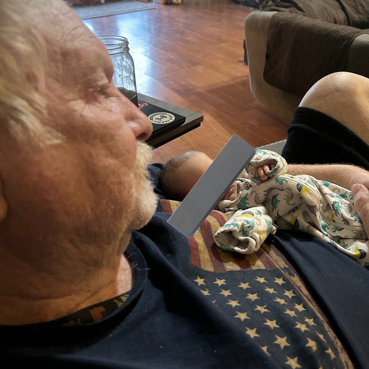 FAFOFarmsTX's tweet image. Baby girl is doing great. She's absolutely so smol compared to my 6'3" 300 lbs + dad. She really looks like a little doll. 😂