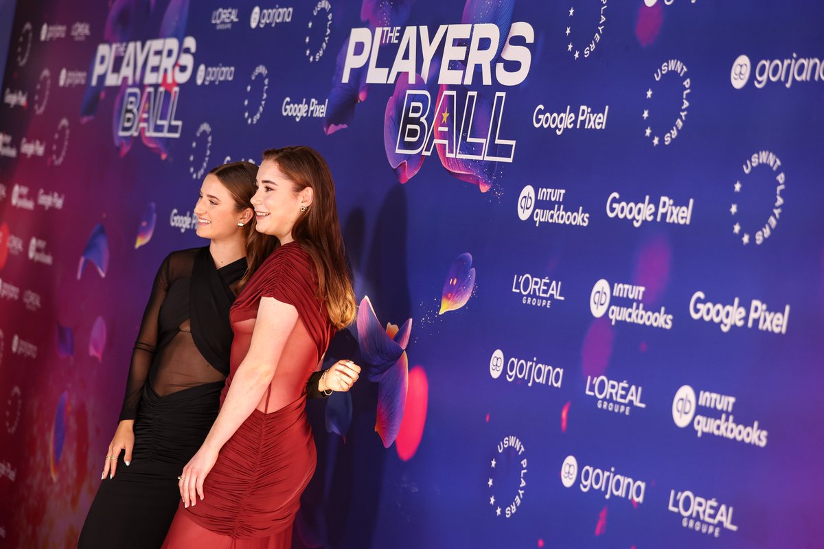 USWNT's tweet image. What a time at the @USWNTPlayers Players Ball ✨