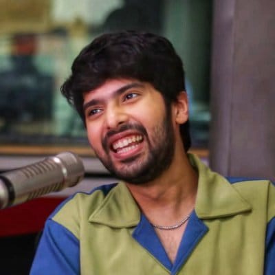 We love you, angel 🧡🧡

#HealWithArmaan #ArmaaniansFest