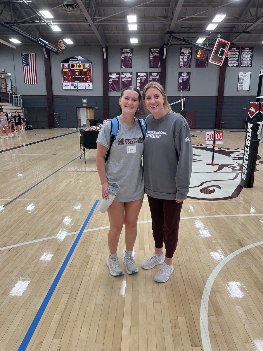 Thank you <a href="/msidewvb/">Morningside Women’s Volleyball</a> for inviting me to your camp! It was a great experience working with Coach Squier, Coach Wynn, and the Mustang players! #RollStangs