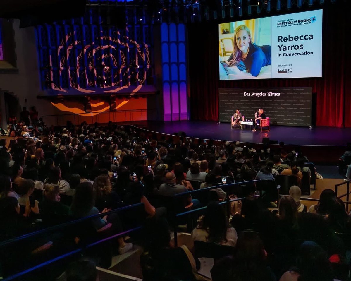 Reliving a packed house for bestselling author Rebecca Yarros at #Bookfest 2025📚✨

Who do you want to see at the Festival next year? 👀💕