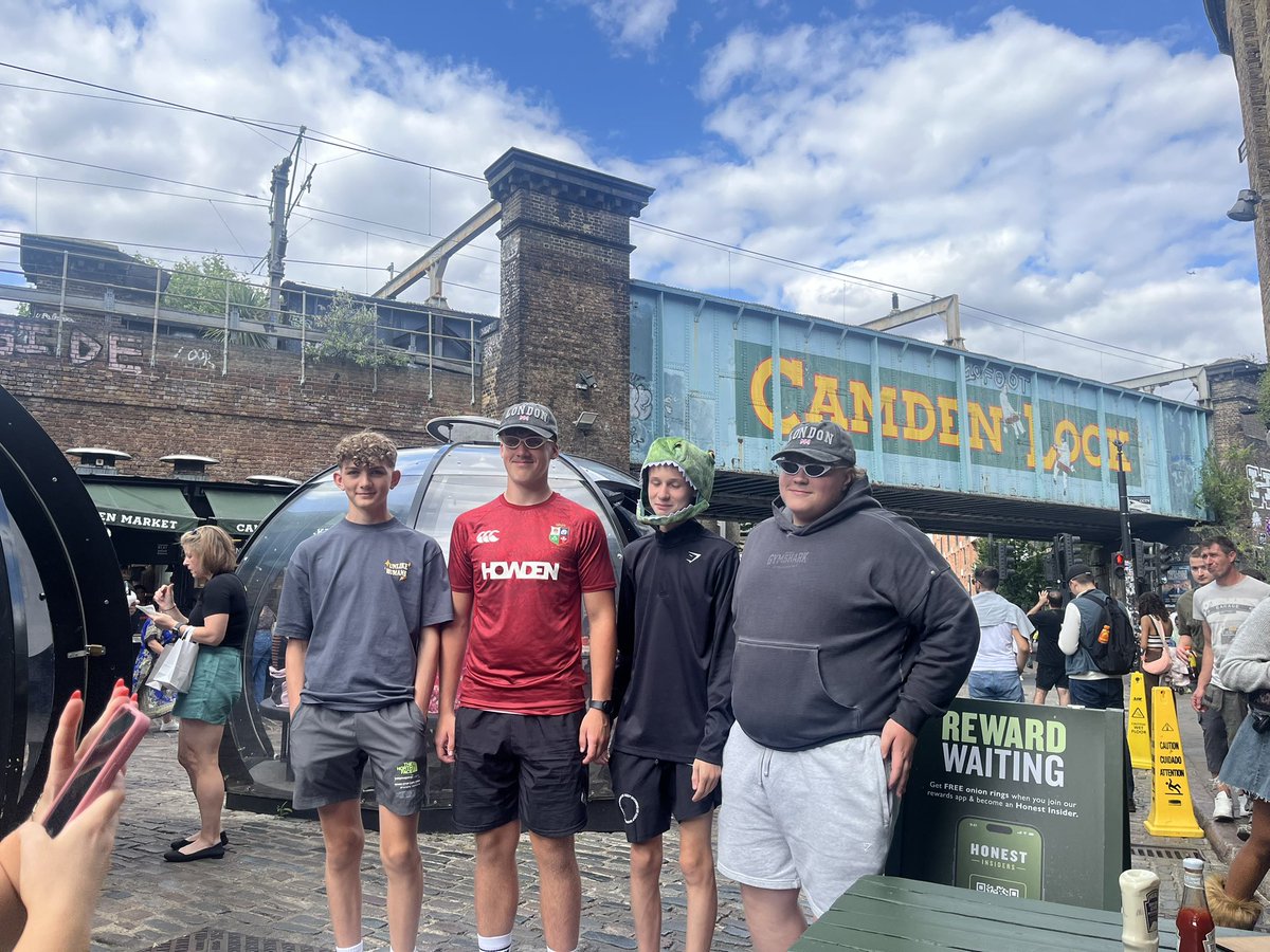 Miss Sullivan tweet media